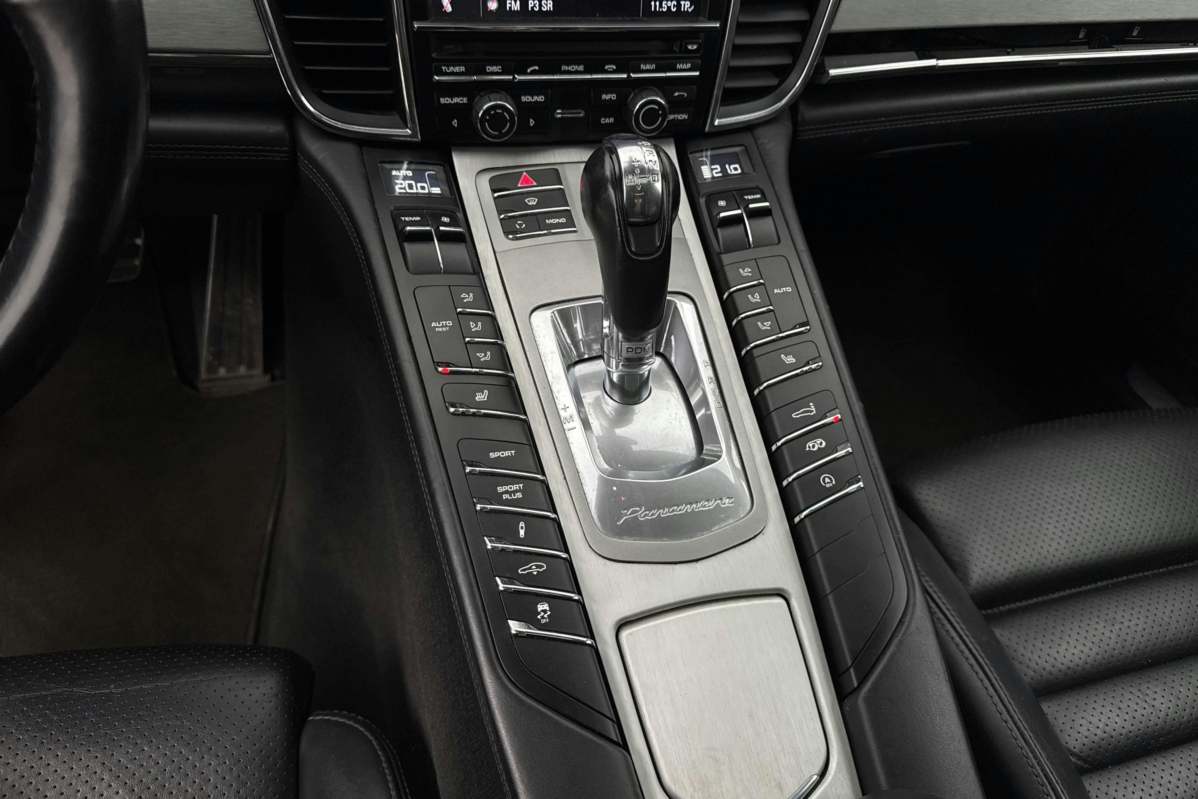 Vehicle Image 13