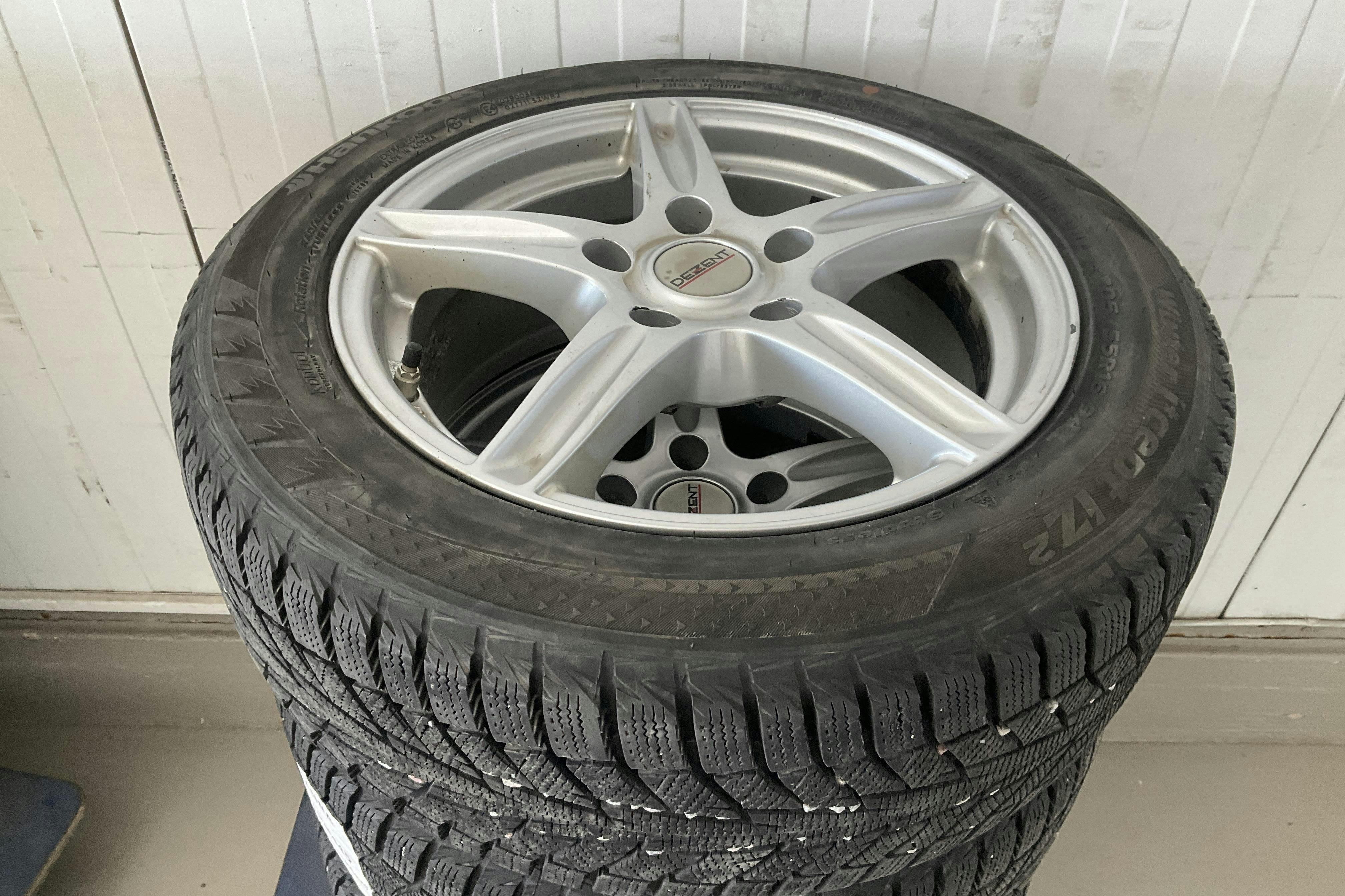 Vehicle Image 14