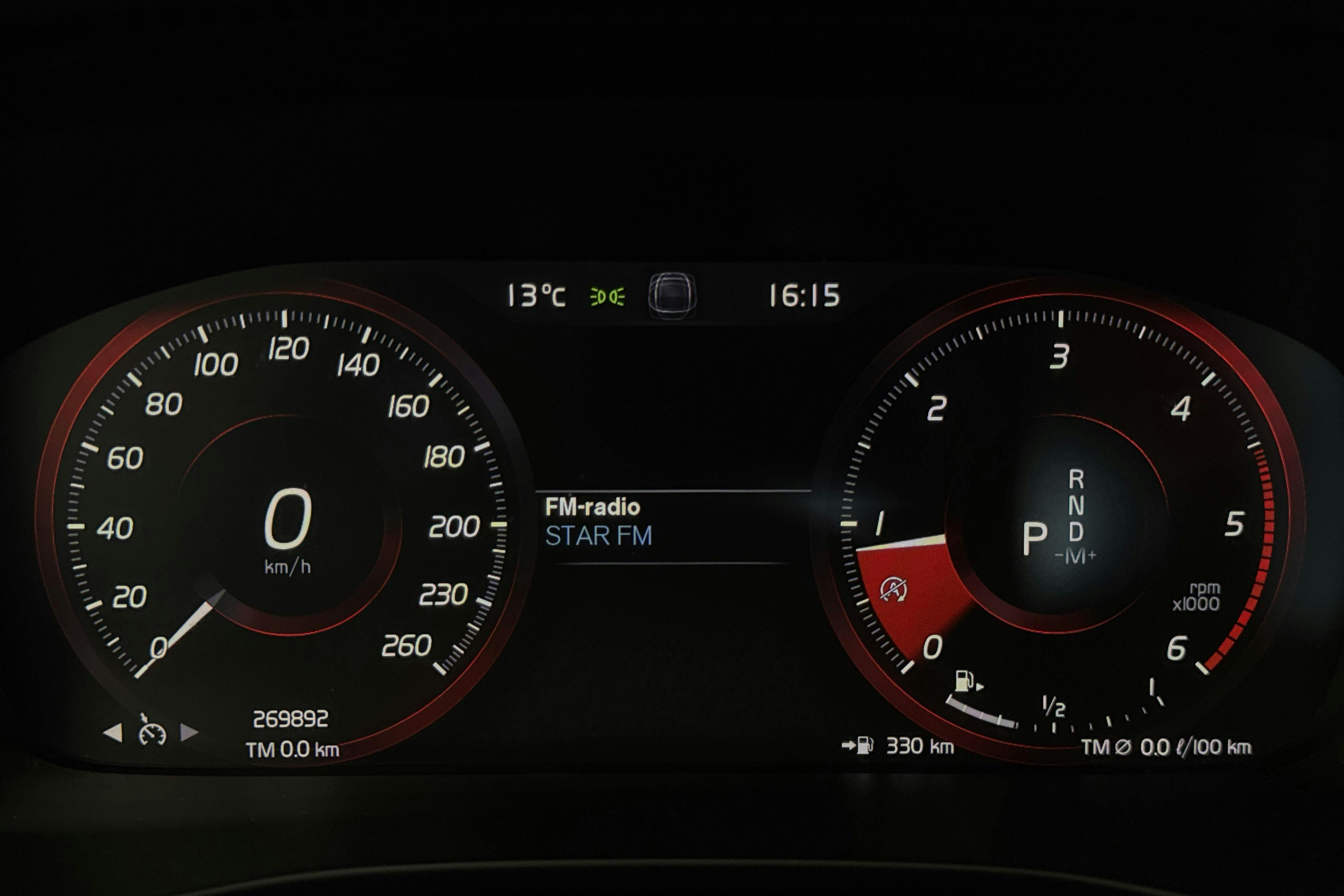 Vehicle Image 9