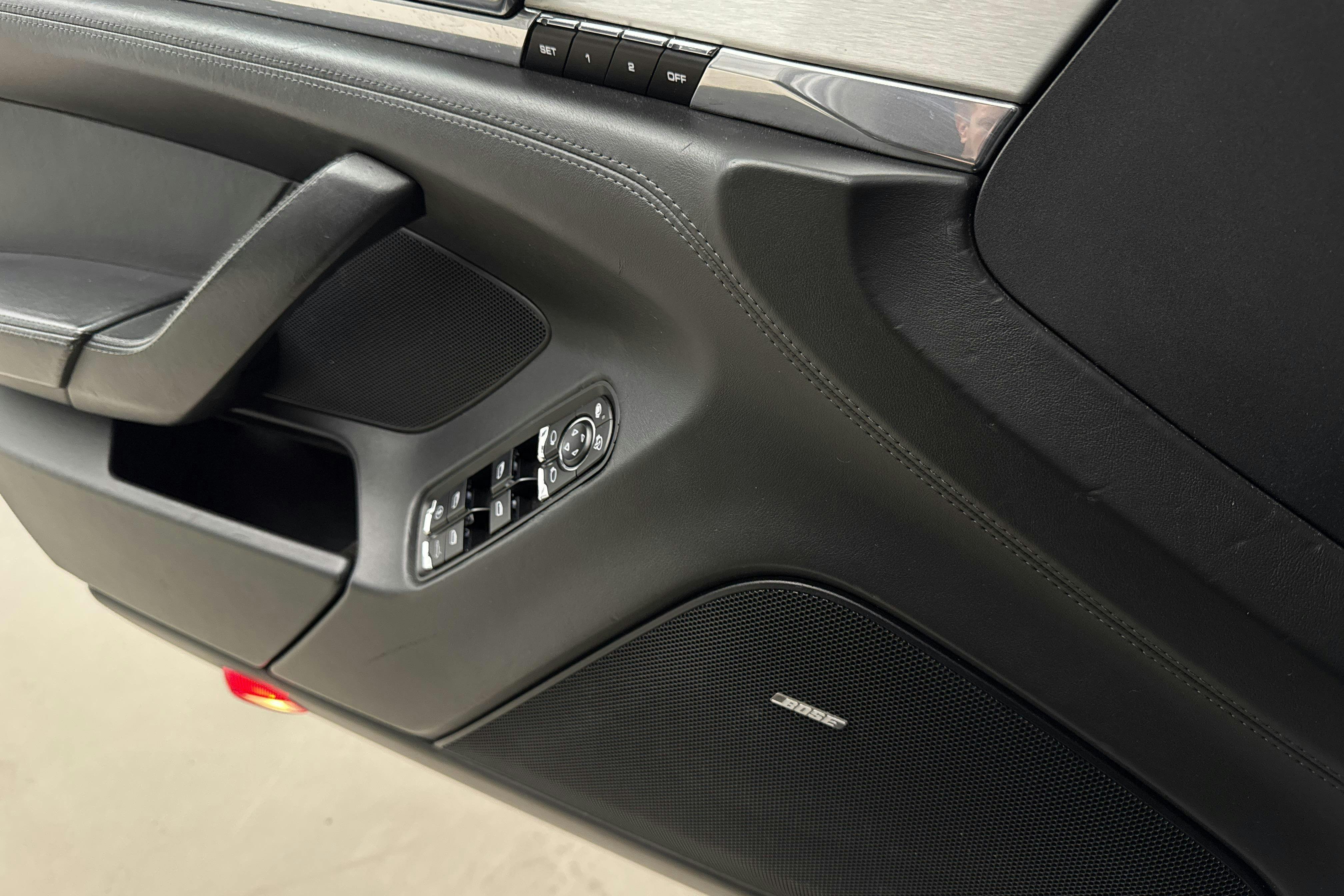 Vehicle Image 14