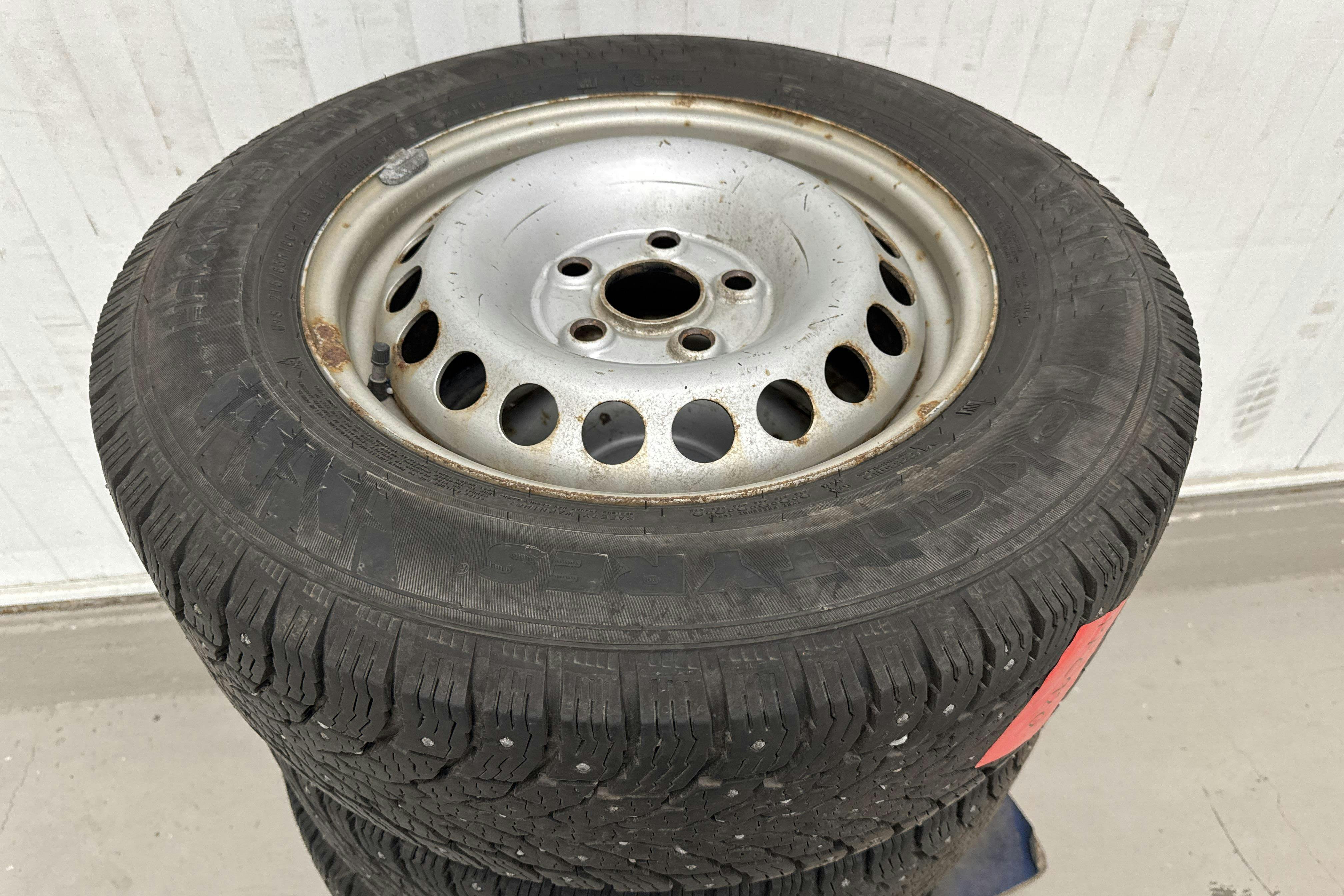 Vehicle Image 19
