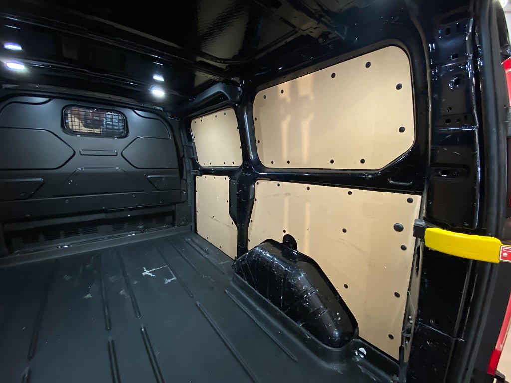 Vehicle Image 13