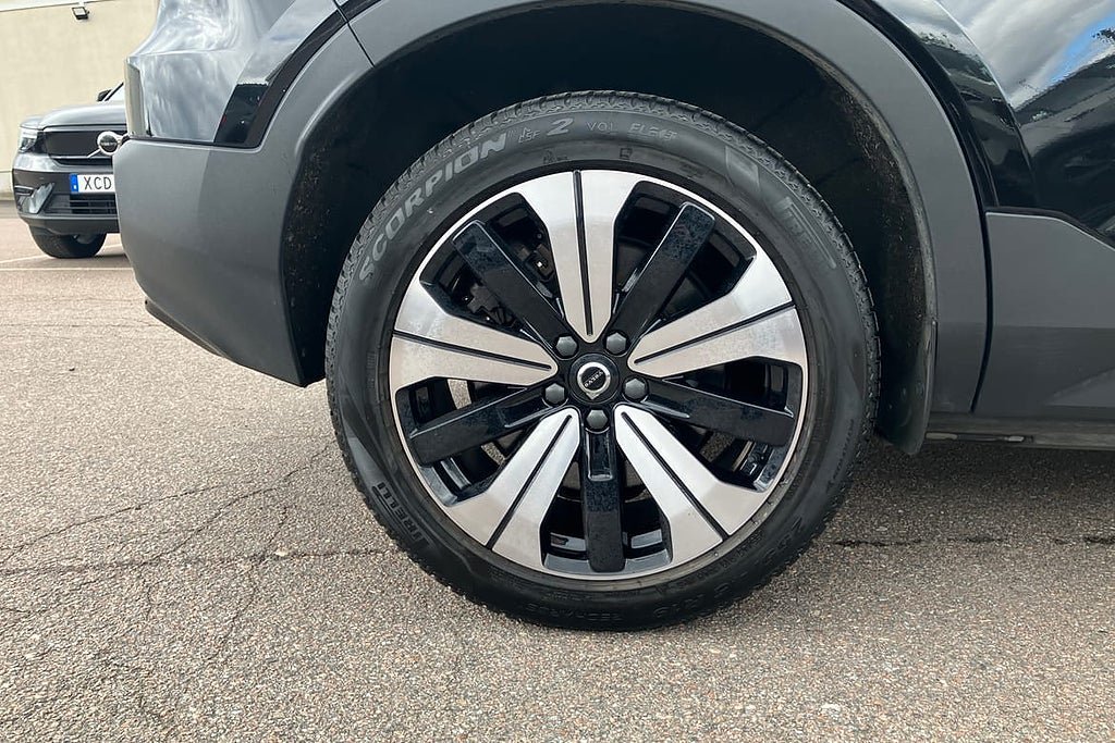 Vehicle Image 17