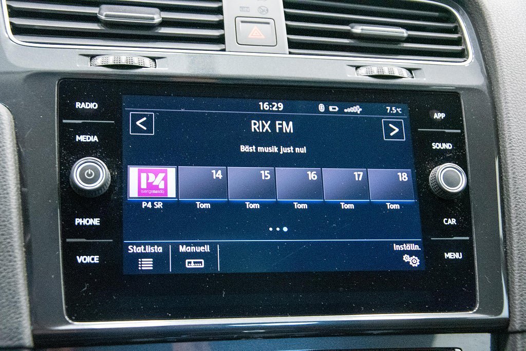 Vehicle Image 16