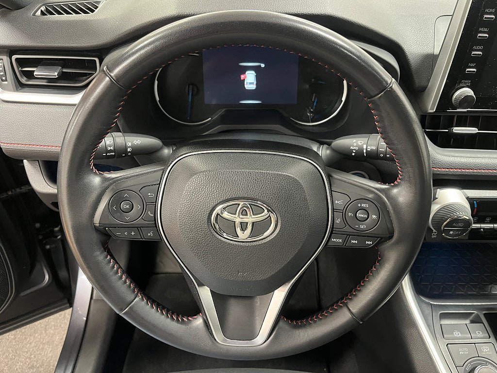 Vehicle Image 18