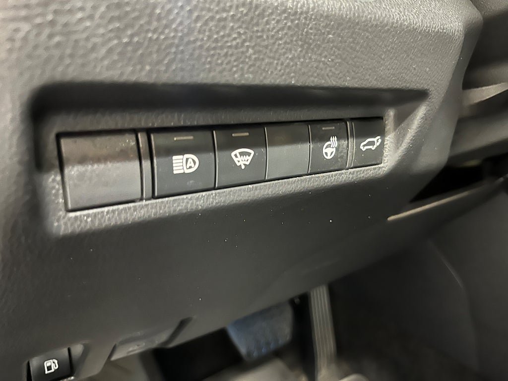 Vehicle Image 22