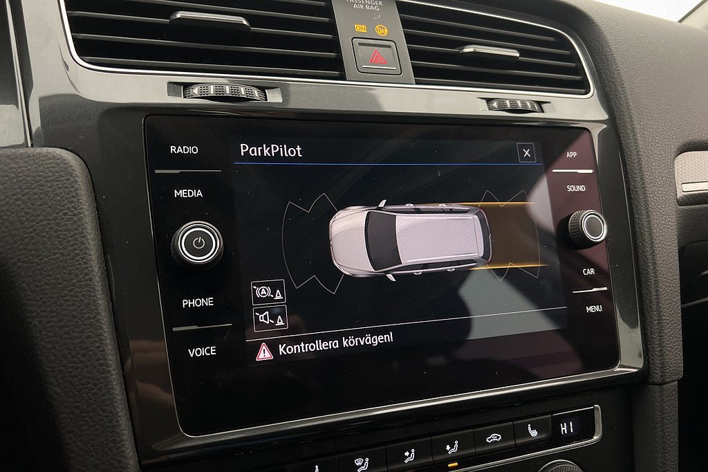 Vehicle Image 19
