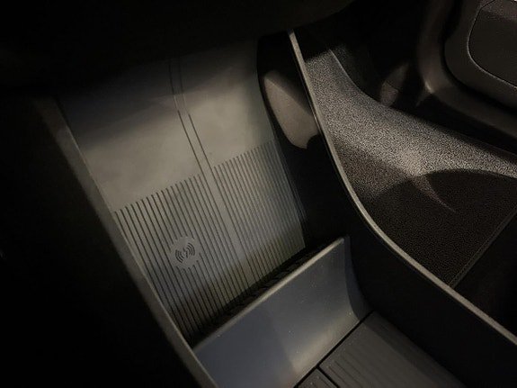 Vehicle Image 21