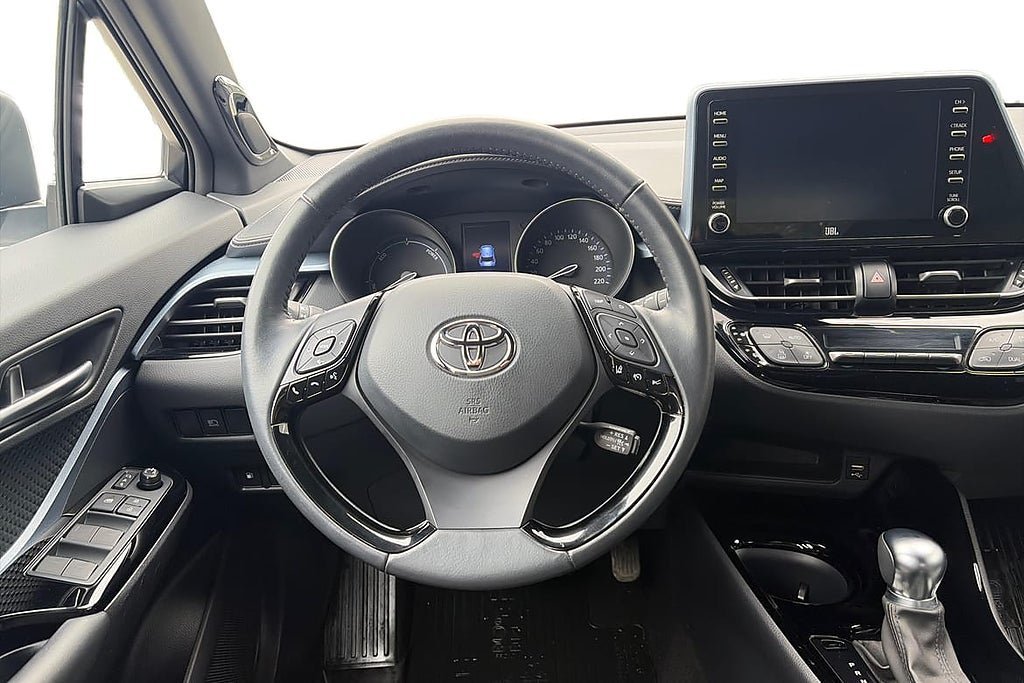 Vehicle Image 9
