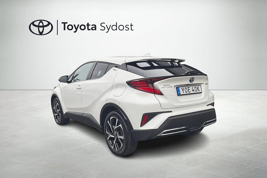 Vehicle Image 13