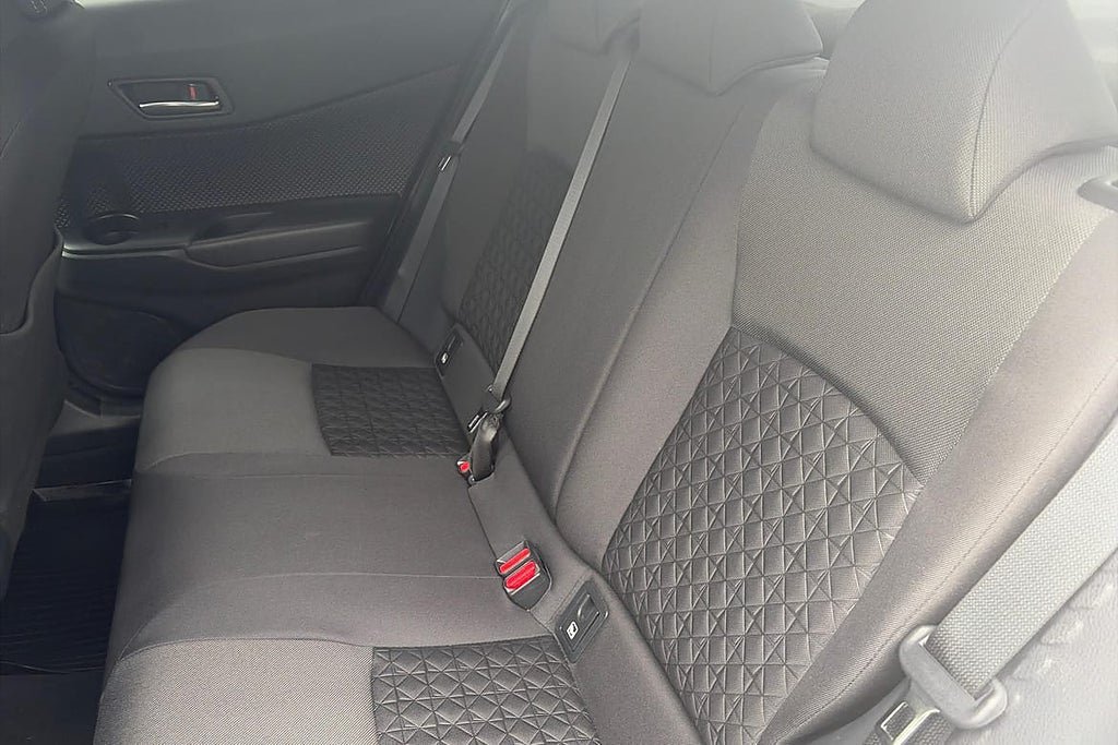 Vehicle Image 15