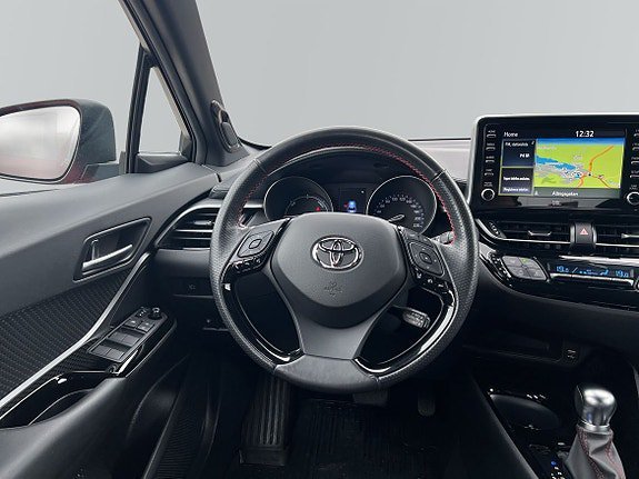 Vehicle Image 9