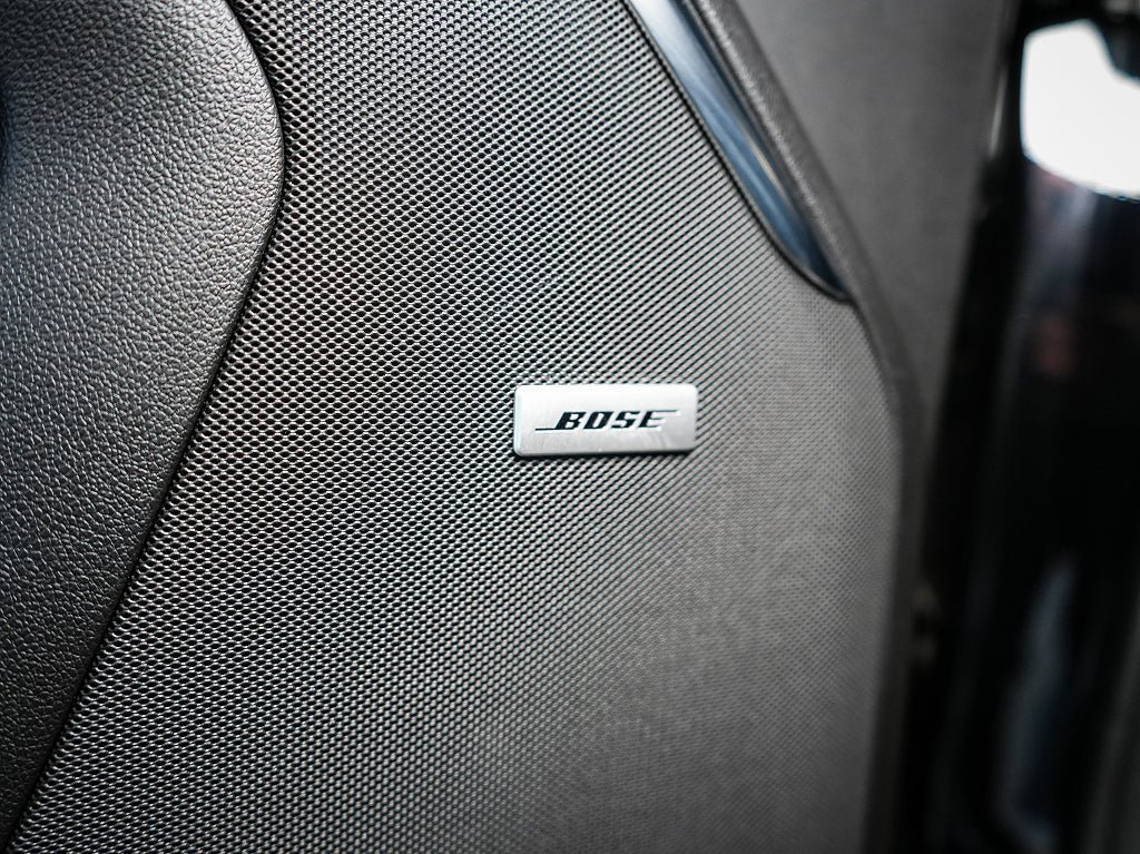 Vehicle Image 24