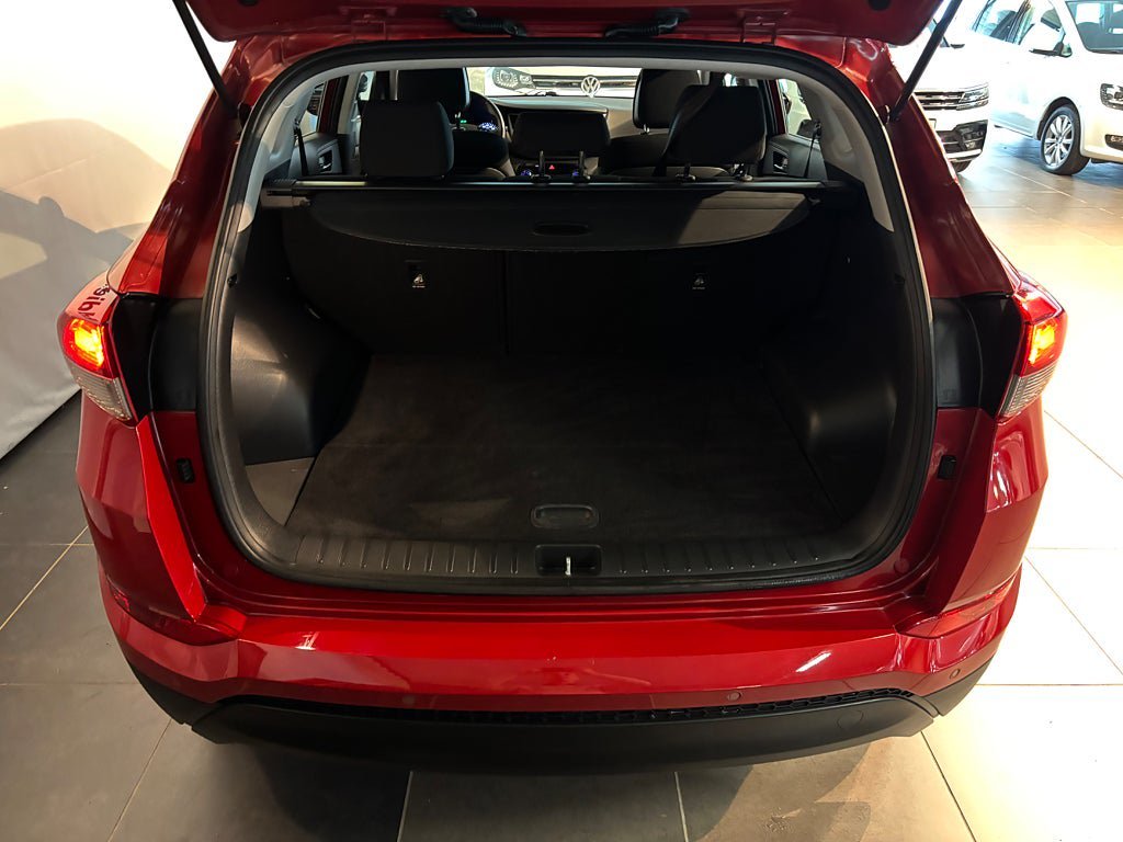 Vehicle Image 11