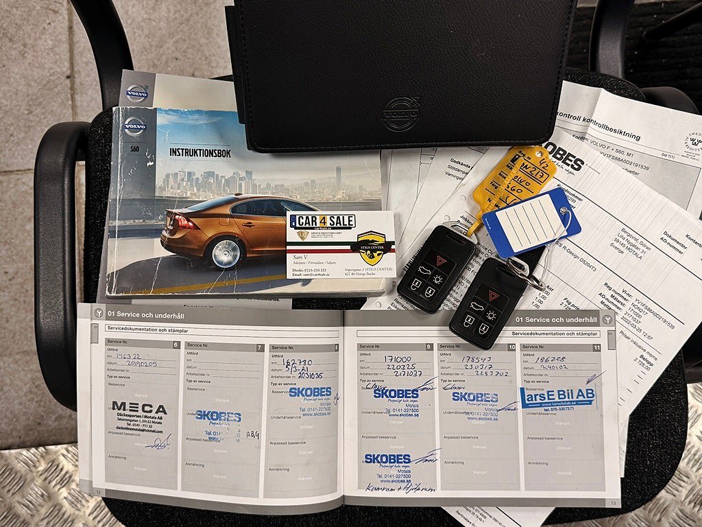 Vehicle Image 21
