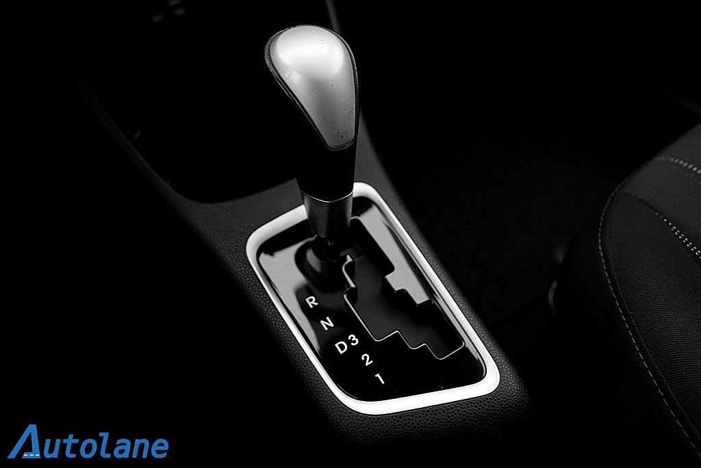 Vehicle Image 25