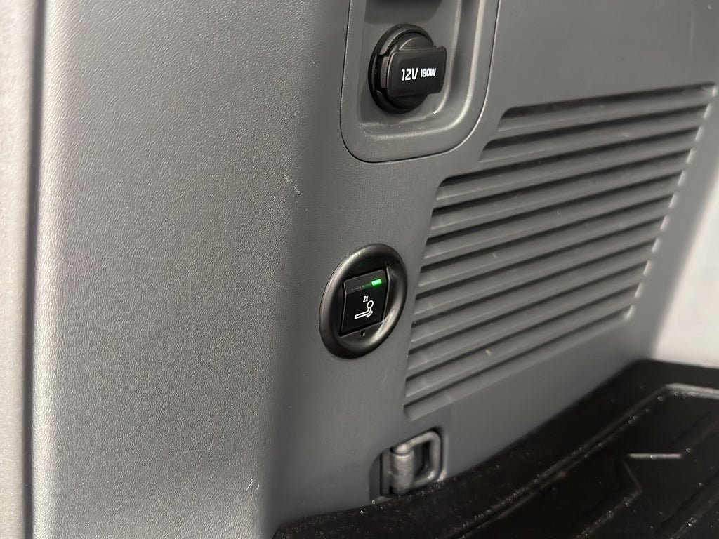 Vehicle Image 22