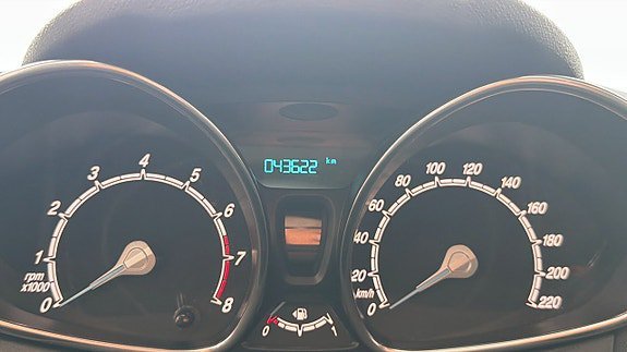 Vehicle Image 8