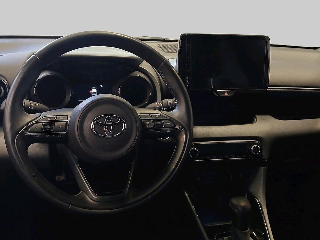 Vehicle Image 12