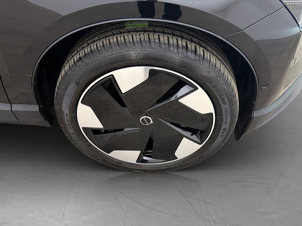 Vehicle Image 38