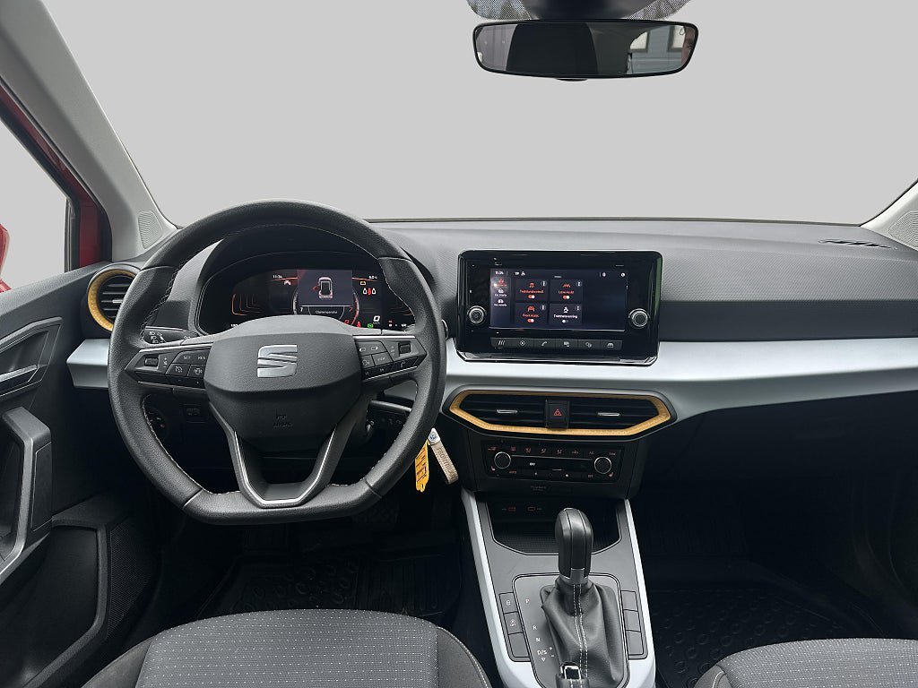 Vehicle Image 13