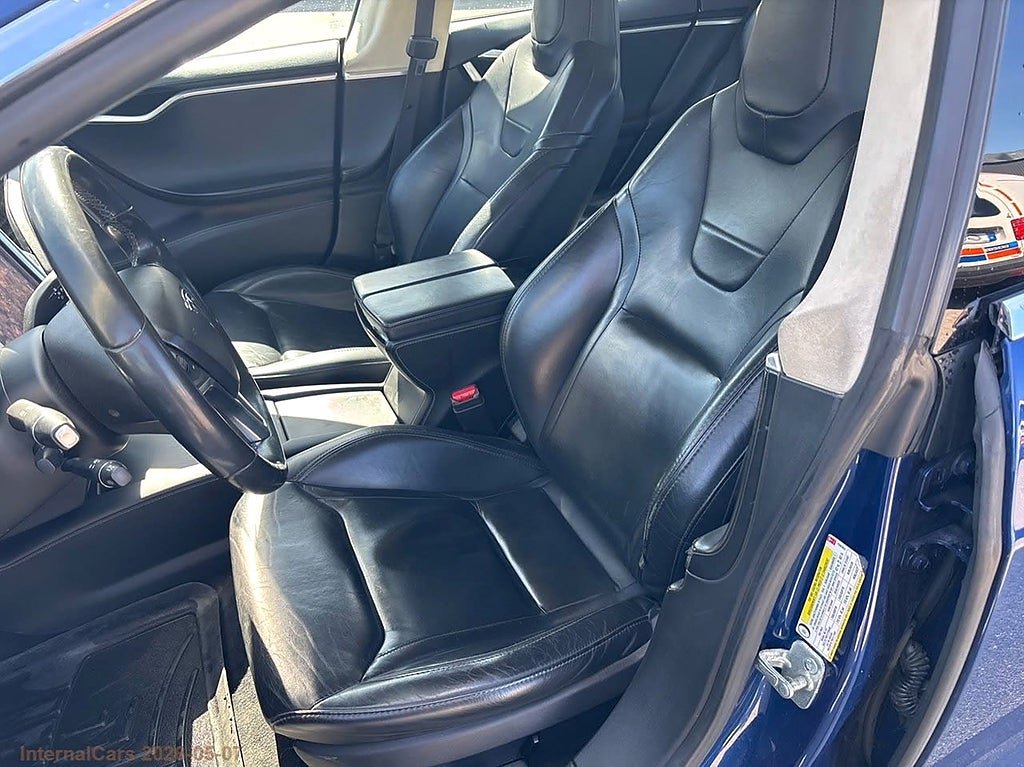 Vehicle Image 11