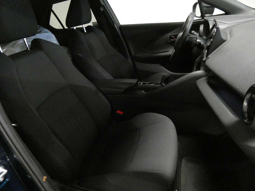Vehicle Image 12