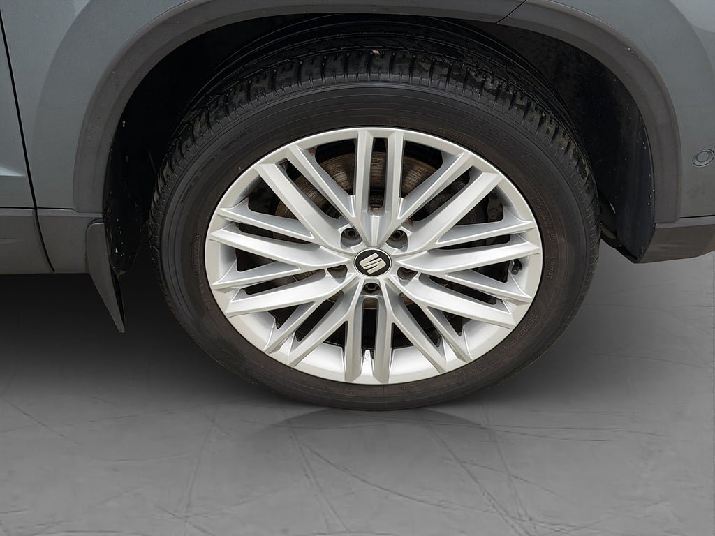 Vehicle Image 32