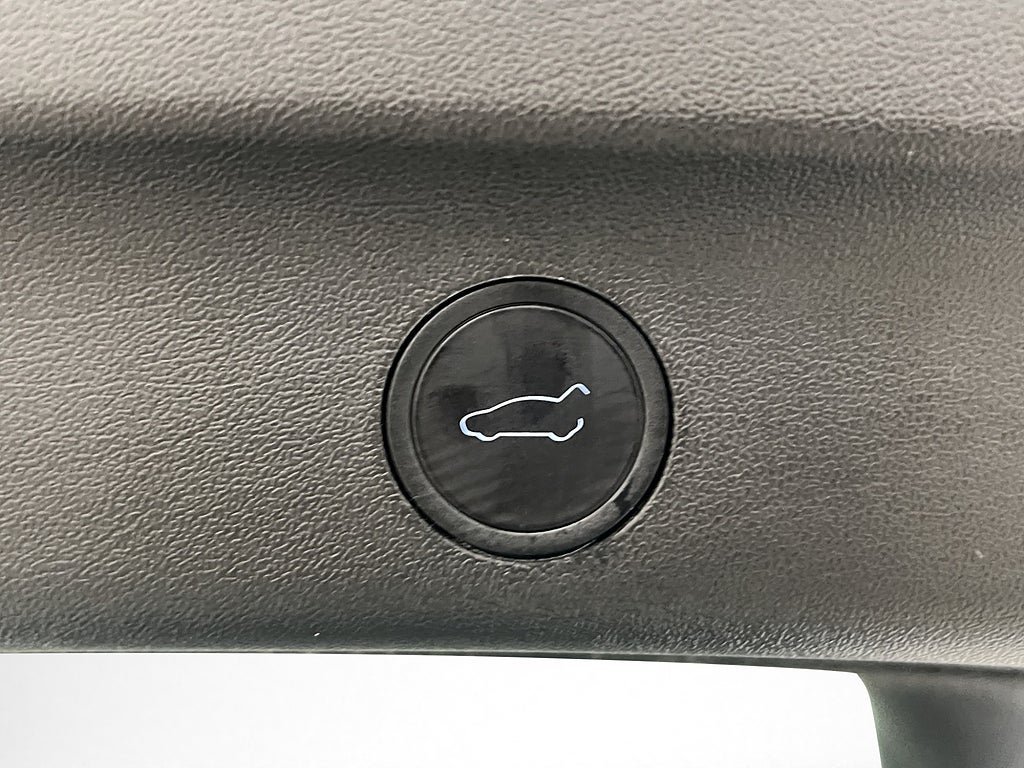 Vehicle Image 29