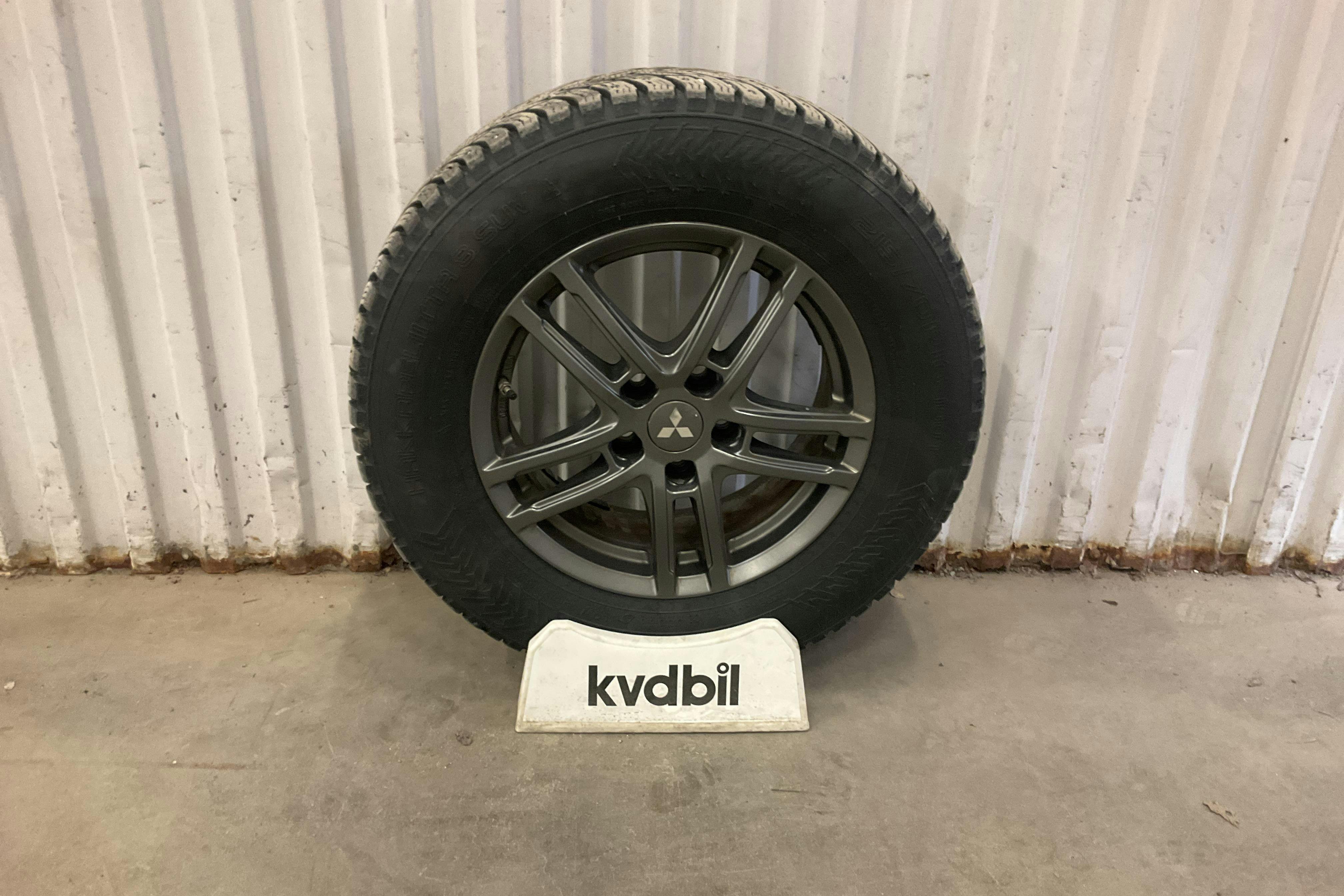 Vehicle Image 17