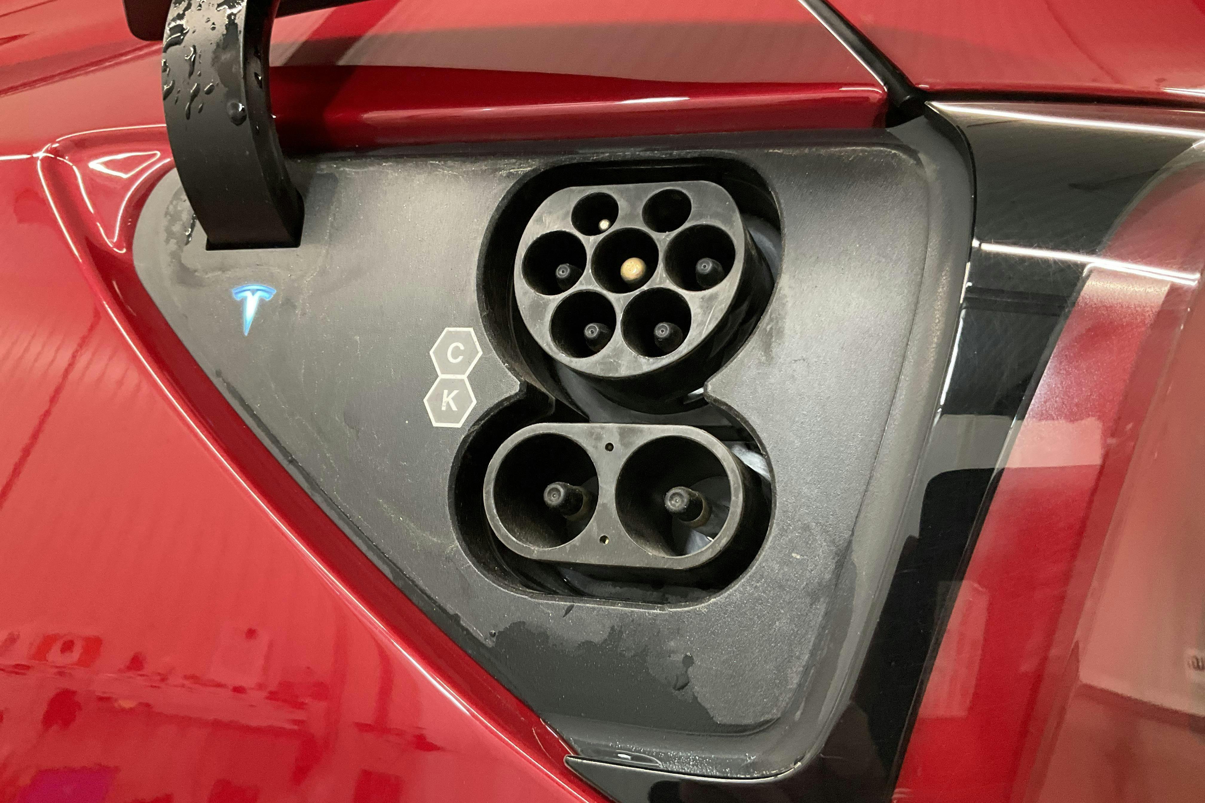 Vehicle Image 16