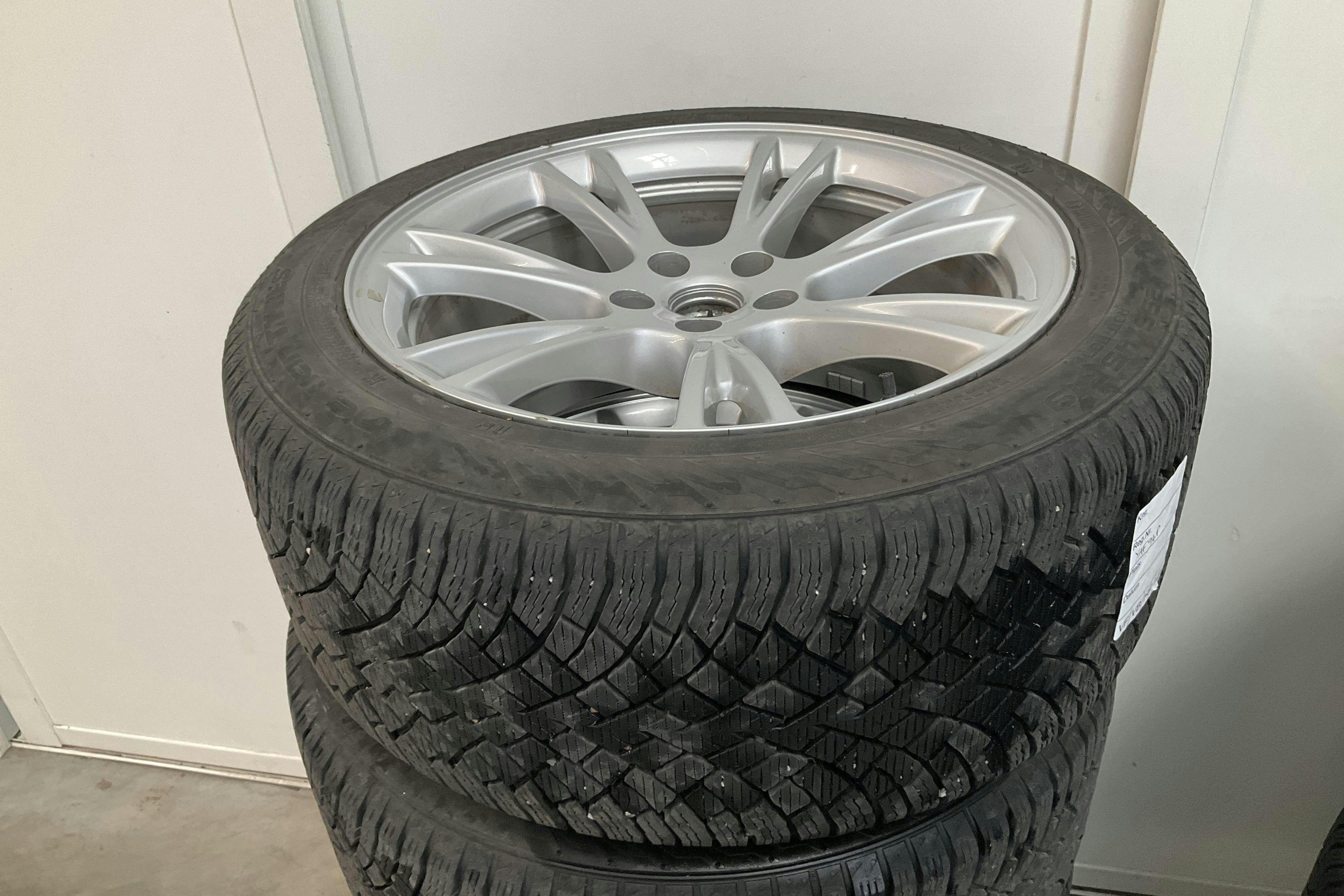 Vehicle Image 17