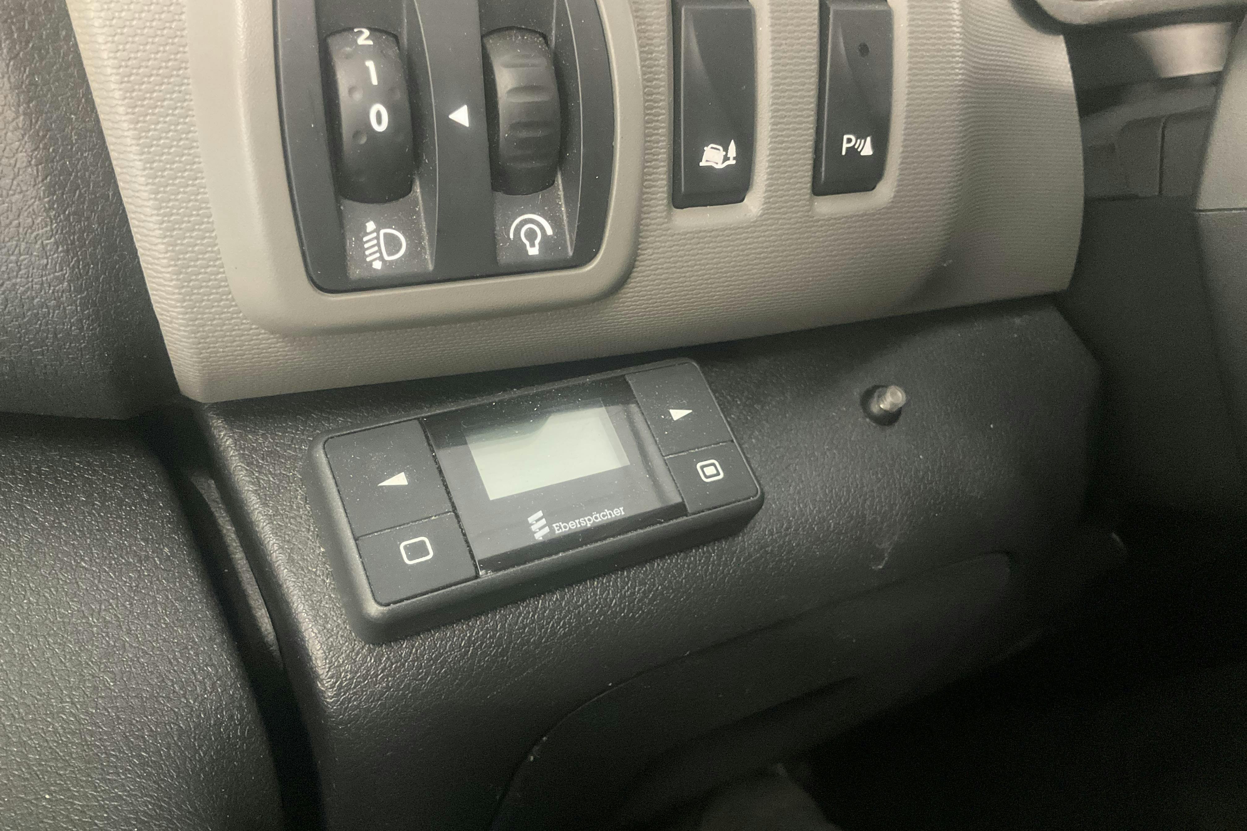 Vehicle Image 17