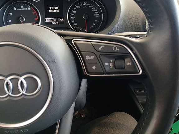 Vehicle Image 20