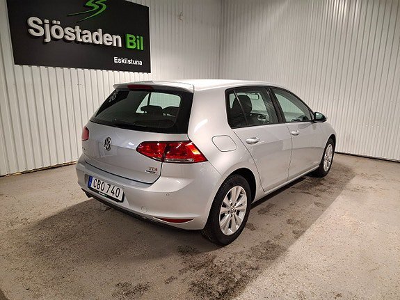 Vehicle Image 7