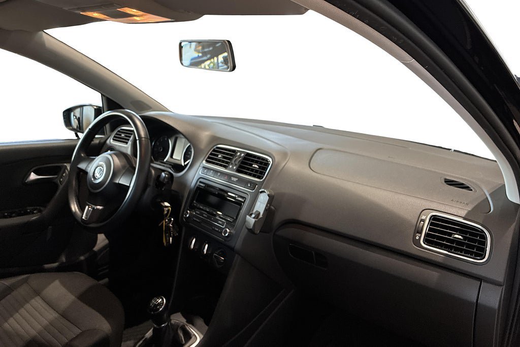 Vehicle Image 19