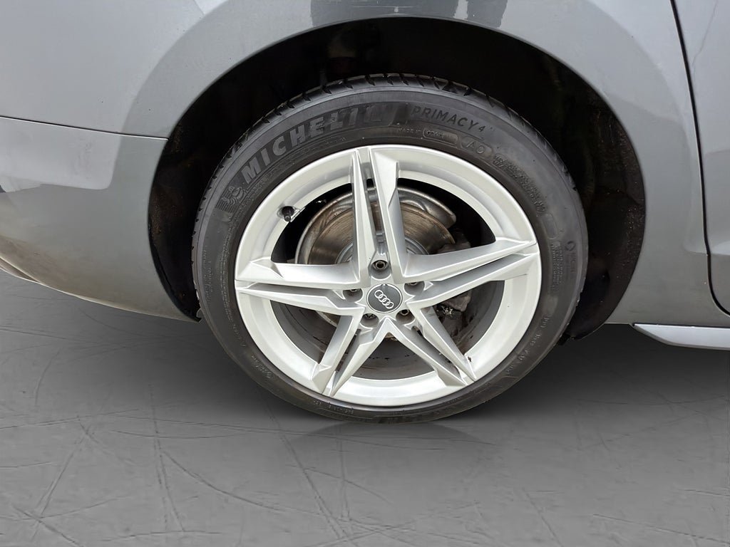 Vehicle Image 31