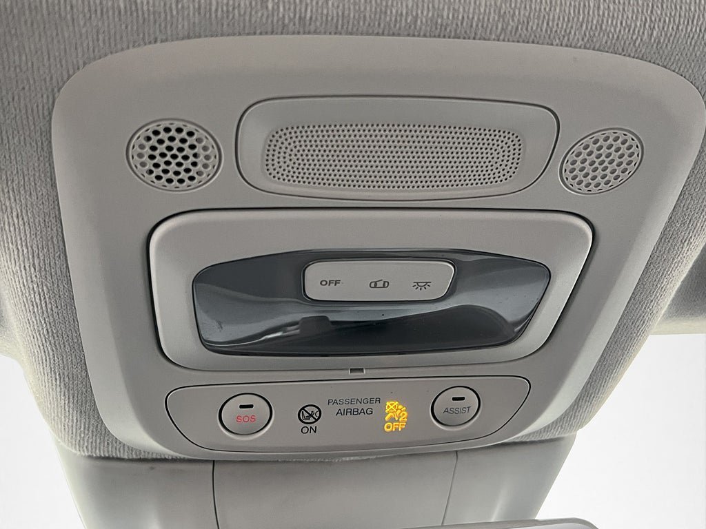 Vehicle Image 22