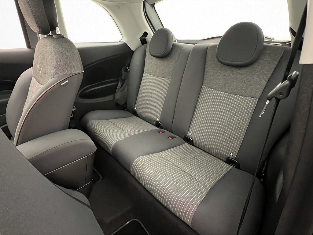 Vehicle Image 31