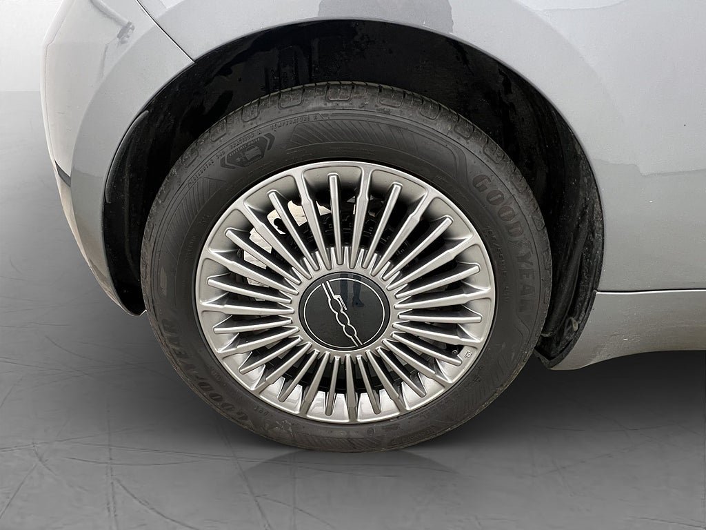 Vehicle Image 35