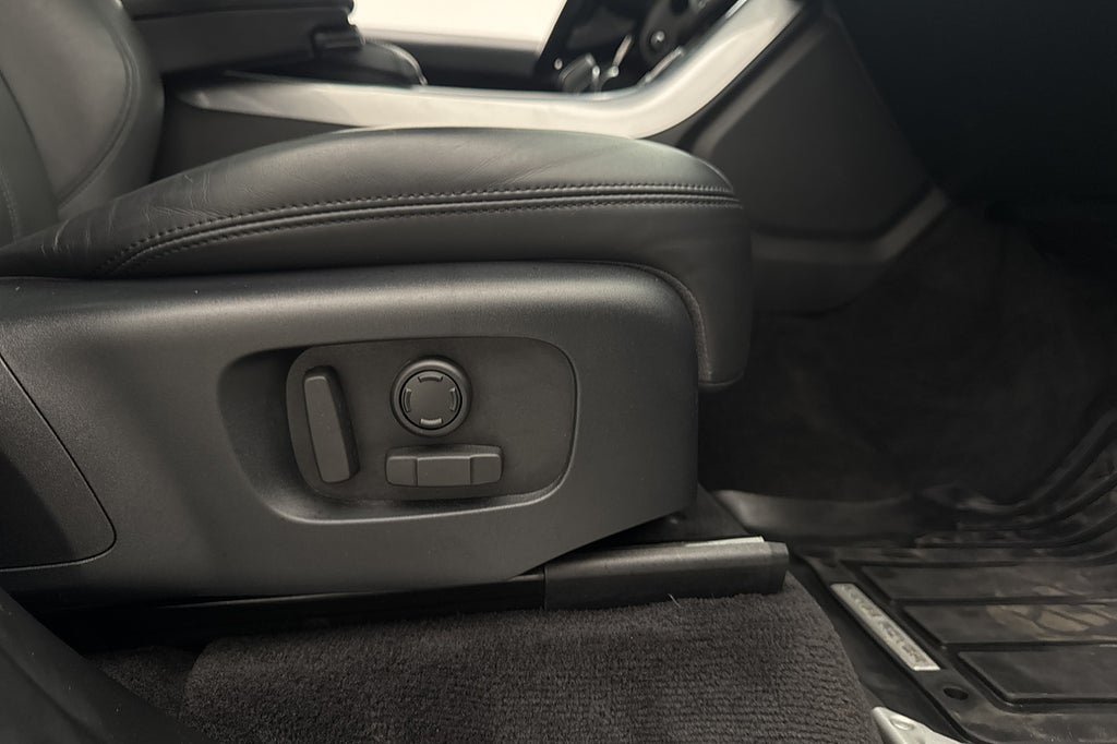 Vehicle Image 37