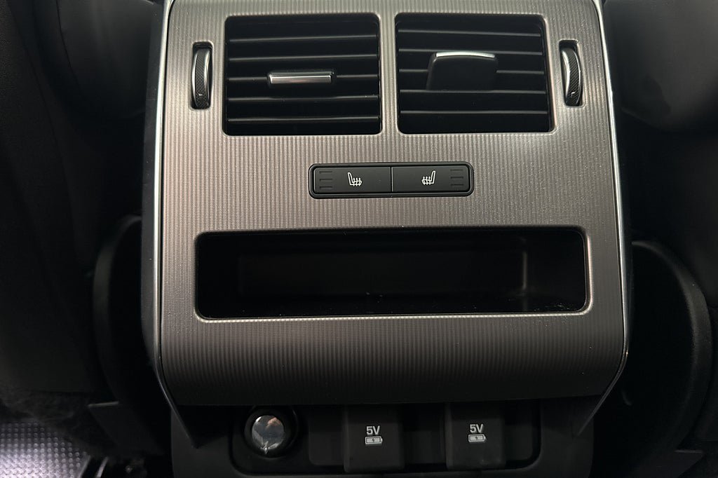 Vehicle Image 38