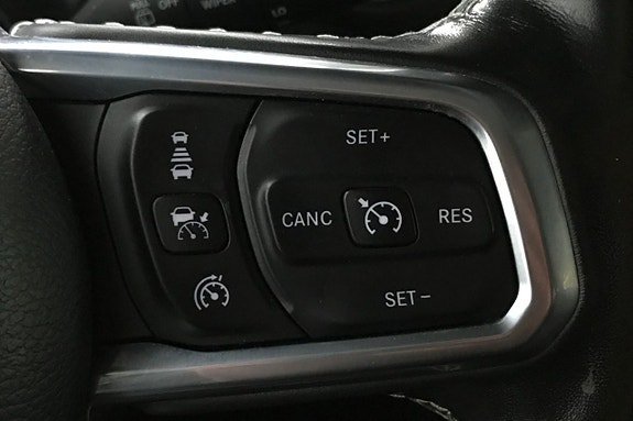 Vehicle Image 26