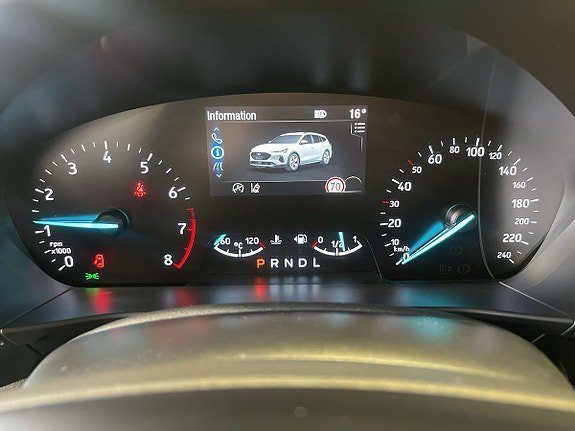 Vehicle Image 13