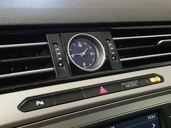 Vehicle Image 27