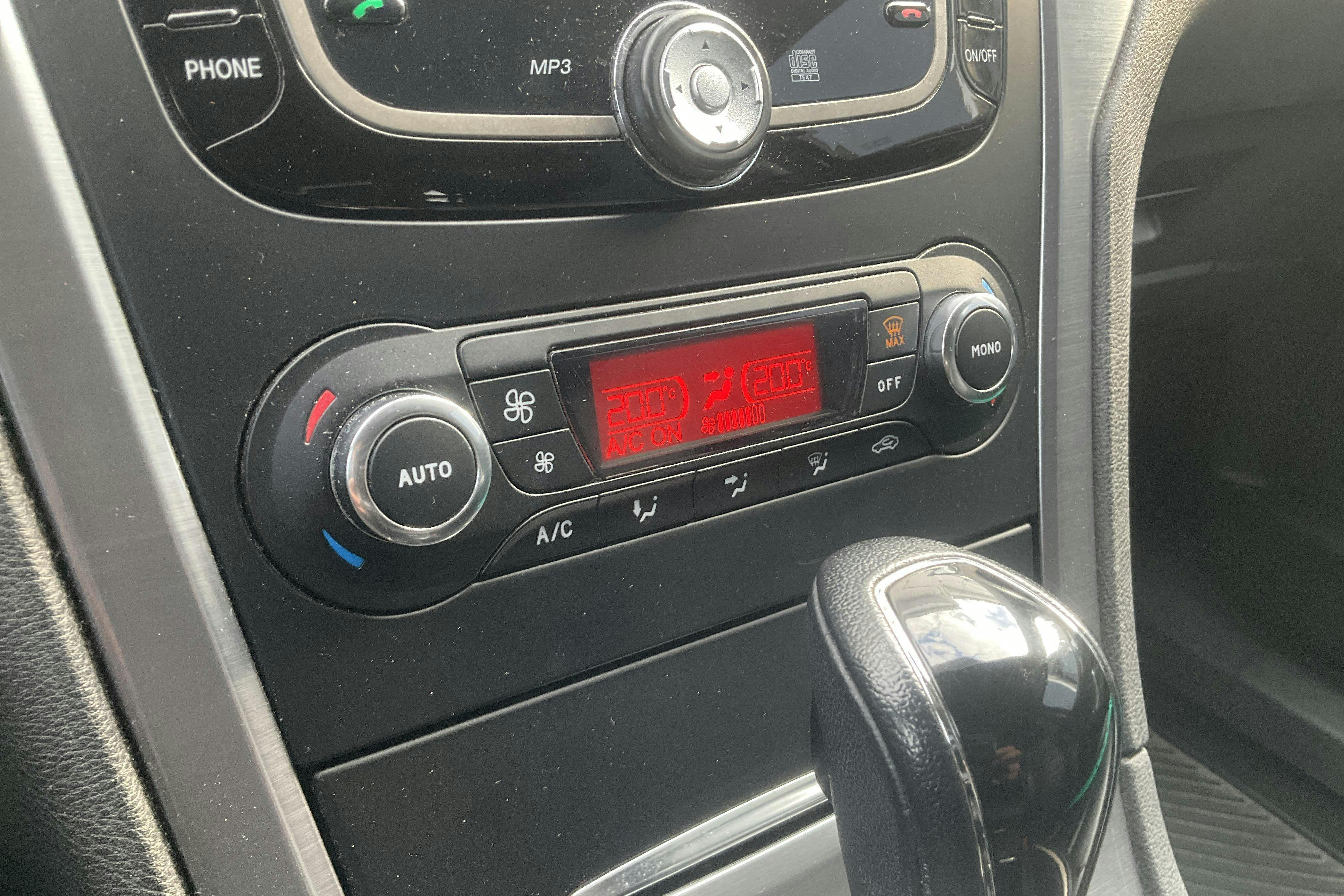 Vehicle Image 11