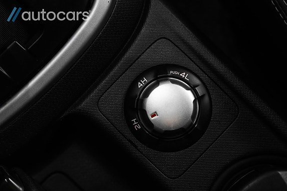 Vehicle Image 32