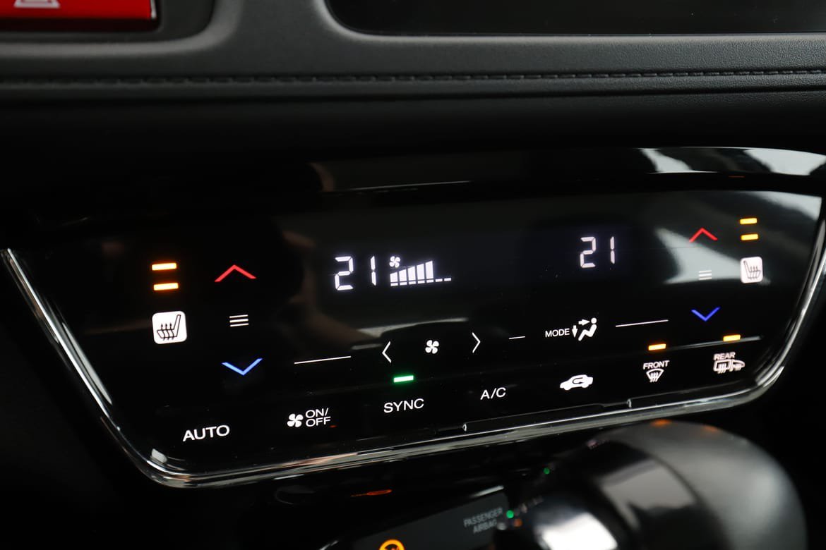 Vehicle Image 22