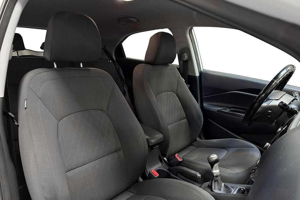 Vehicle Image 13