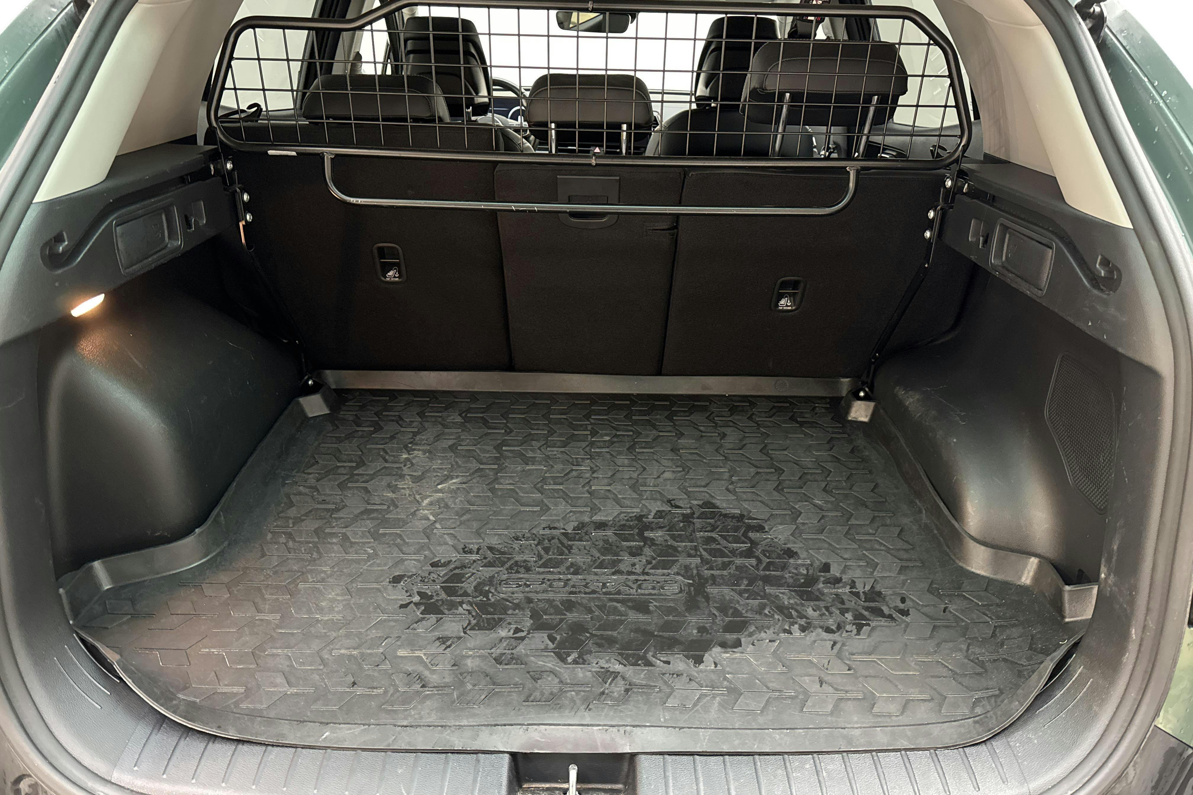 Vehicle Image 9